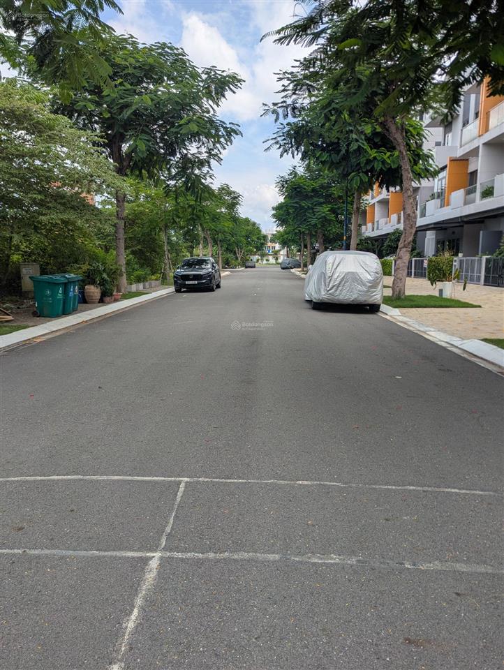 Nhà phố lovera premier khang điền, sổ hồng riêng, đường rộng thông thoáng