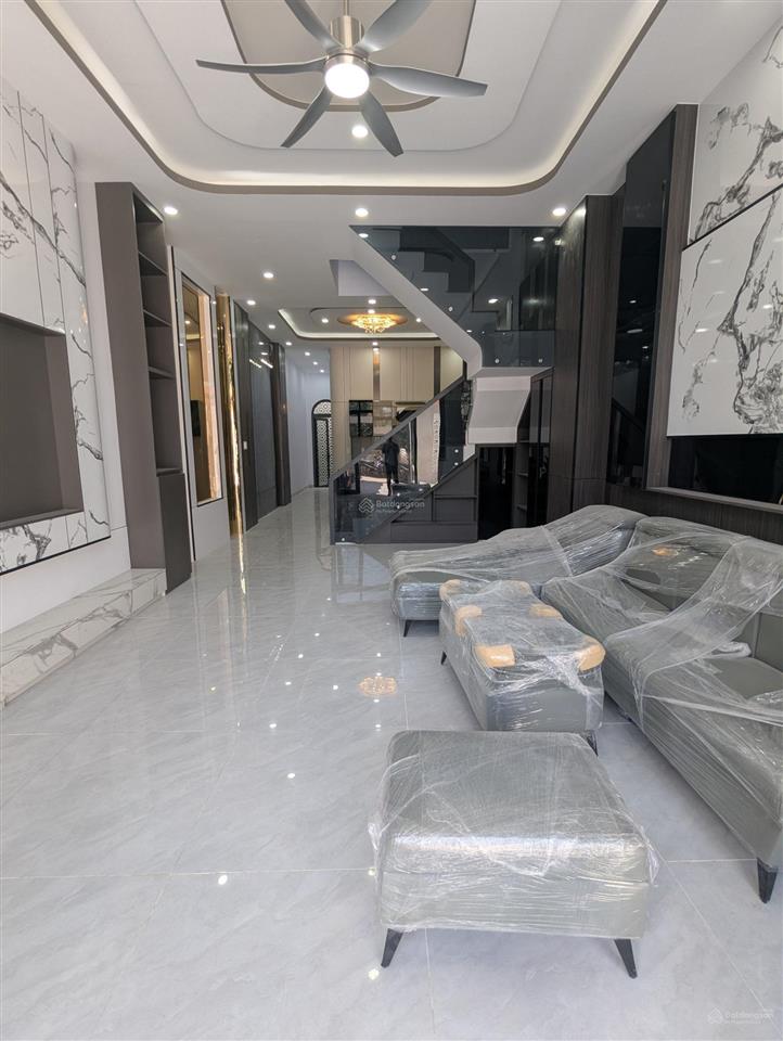 Nhà phố mới xây liền kề kcn cầu tràm, sổ hồng riêng, 2,8 tỷ