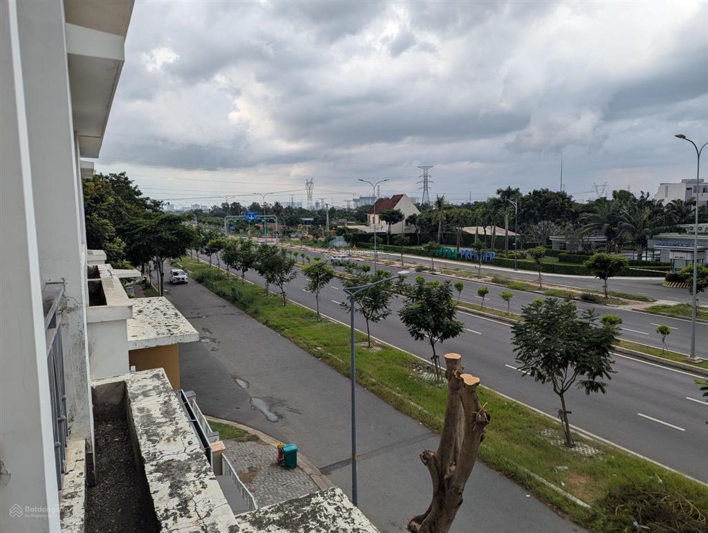 Bán nhà phố lovera park khang điền mặt tiền đường song hành quốc lộ 50