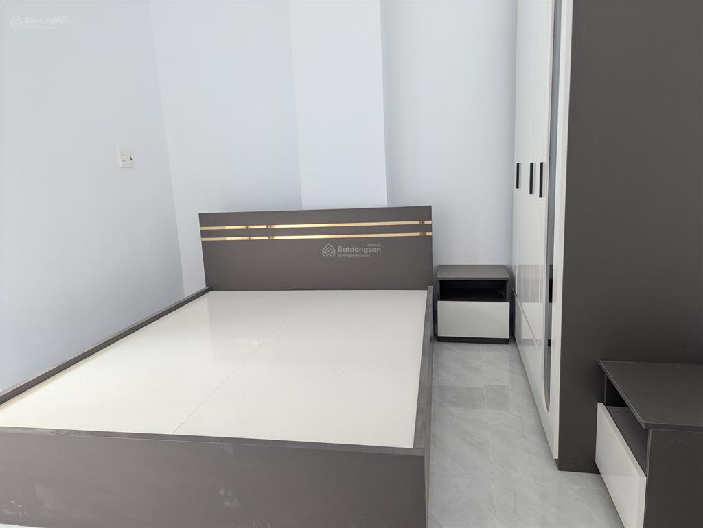 Bán căn góc 3 mặt tiền, sổ hồng riêng, khu đông dân rất thích hợp để kinh doanh mua bán
