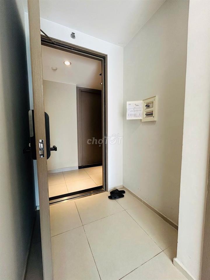 Chuyển nhượng 2PN (59m2) giá 2,8 tỷ, view hồ bơi, hỗ trợ vay ngân hàng