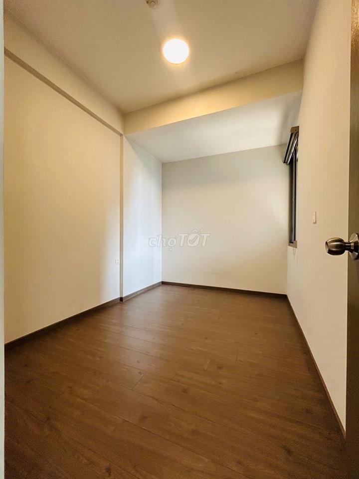 Chuyển nhượng 2PN (59m2) giá 2,8 tỷ, view hồ bơi, hỗ trợ vay ngân hàng