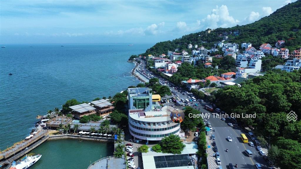 Đất biệt thự sát biển bãi trước chỉ 150m, sở hữu lâu dài, lưng tựa núi mặt hướng biển  14,5 tỷ