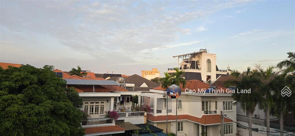 Bán biệt thự khu phương nam  sát biển bãi sau chỉ 300m  sở hữu lâu dài  dân cư đồng bộ văn minh