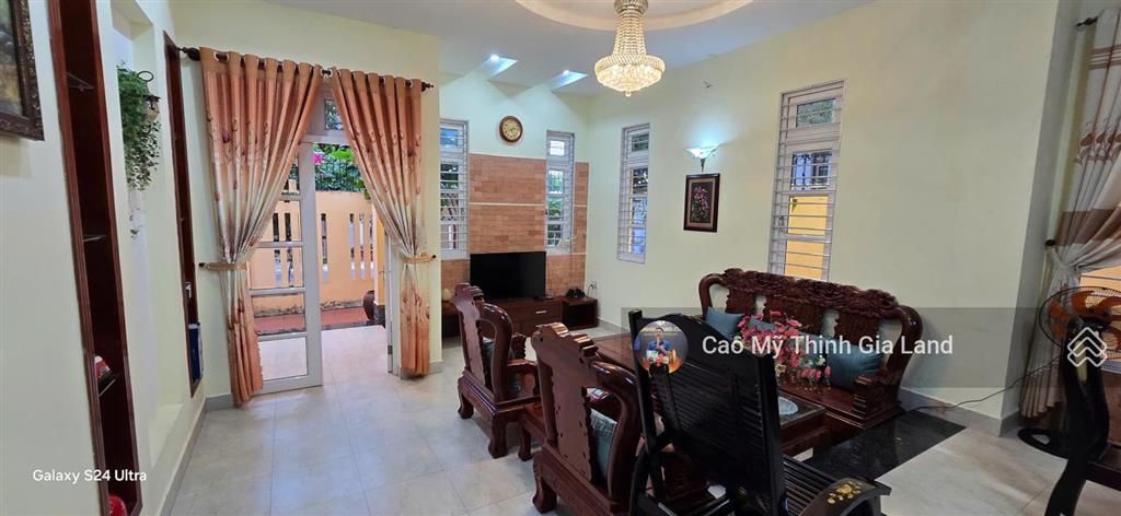 Bán biệt thự khu phương nam  sát biển bãi sau chỉ 300m  sở hữu lâu dài  dân cư đồng bộ văn minh