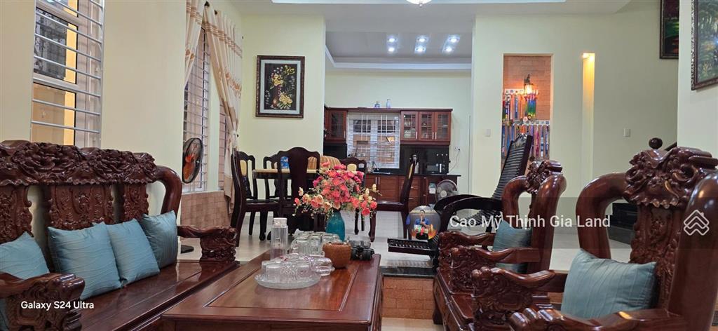 Bán biệt thự khu phương nam  sát biển bãi sau chỉ 300m  sở hữu lâu dài  dân cư đồng bộ văn minh