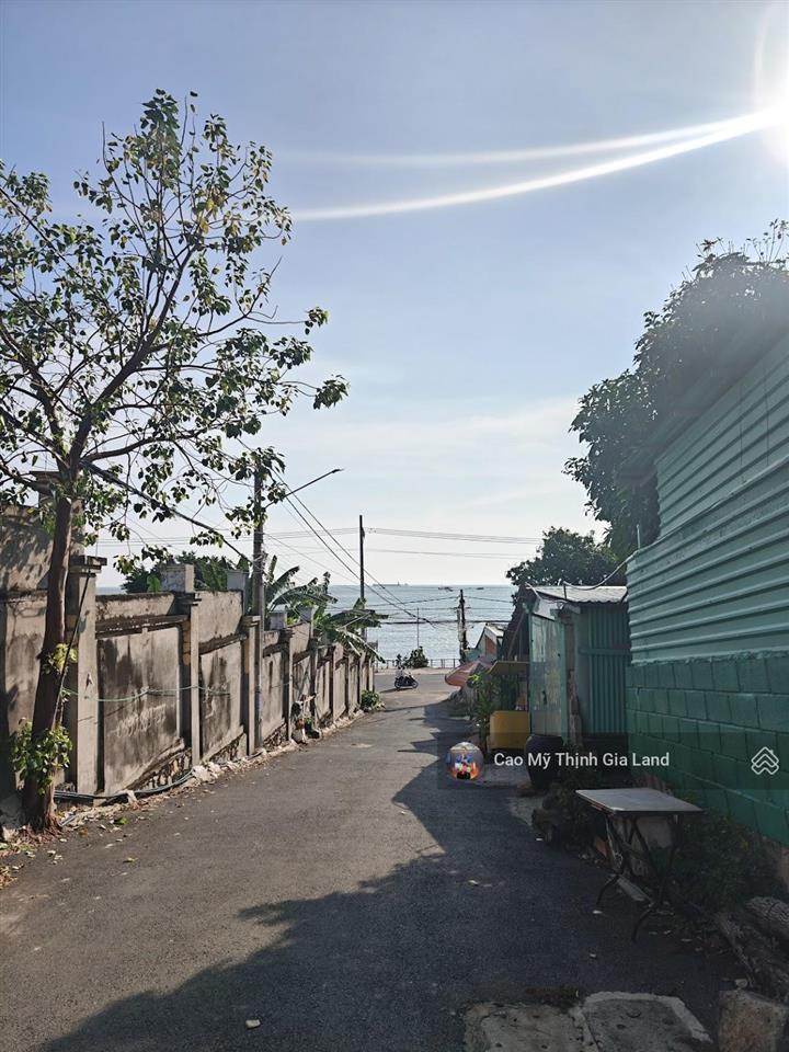 Chỉ 8.5 tỷ sở hữu đất ngay biển bãi dâu  chỉ 100m ra biển  sổ hồng lâu dài  xây dựng ngay