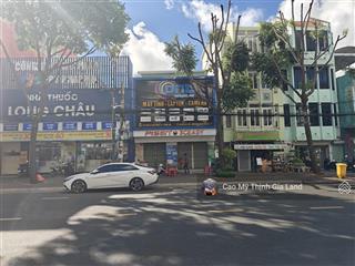 Bán nhà mặt tiền nam kỳ khởi nghĩa  dt lớn 809m2  thích hợp xây building kinh doanh  cho thuê