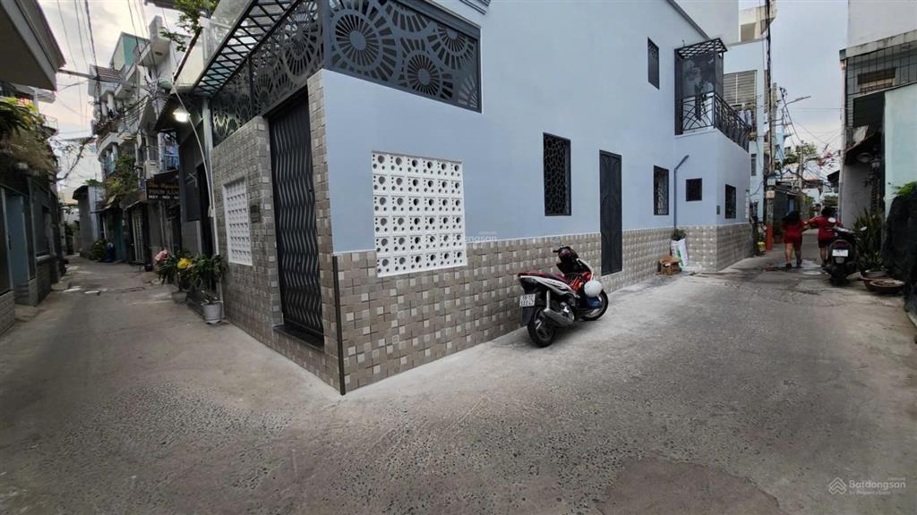 Nhà 2 mt hẽm 1135 huỳnh tấn phát. 4m* 15,5m. 1lầu.căn góc thuận tiên kdmb. giá 5,970.  0901 311 ***