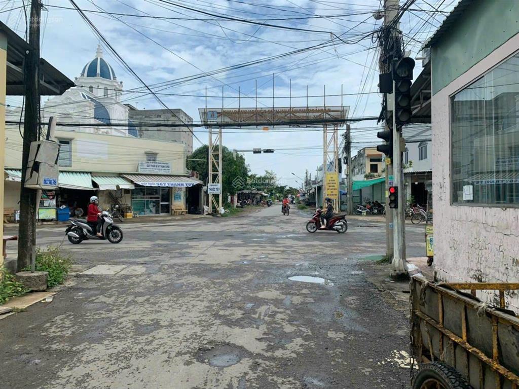Cần bán 1,2ha đất ruộng tại vàm láng, đối diện cty ống thép. giá 3tỷ500tr.  0901 311 ***