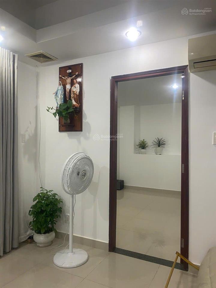 Căn hộ res 3, ngay chợ tân mỹ, quận 7 72m2 căn góc rất mát 2pn+ 2wc. giá 4,150.   0901 311 ***