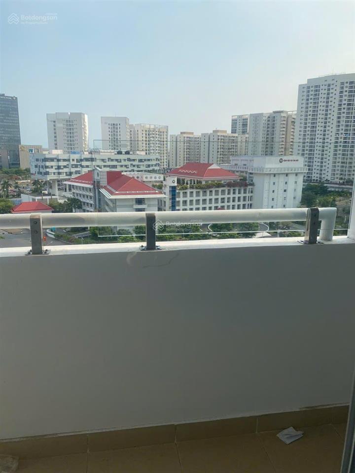 Căn hộ res 3, ngay chợ tân mỹ, quận 7 72m2 căn góc rất mát 2pn+ 2wc. giá 4,150.   0901 311 ***