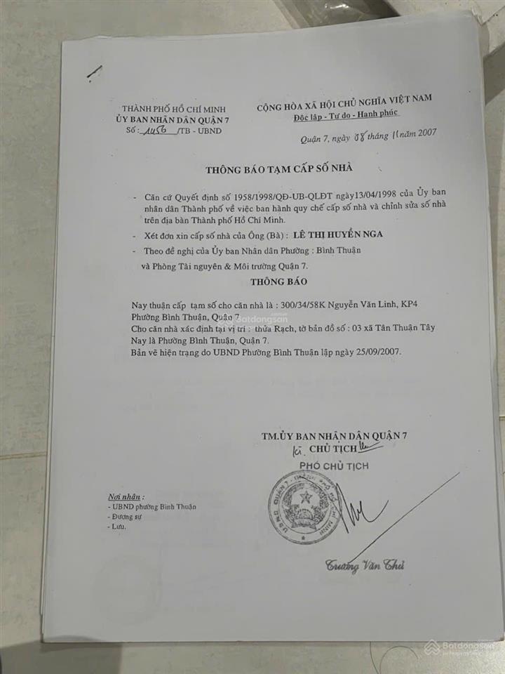 Nhà hẻm 300 nguyễn văn linh quận 7  1trệt + 1lầu. 2 phòng ngủ + 1wc. giá 990 triệu.  0901 311 ***
