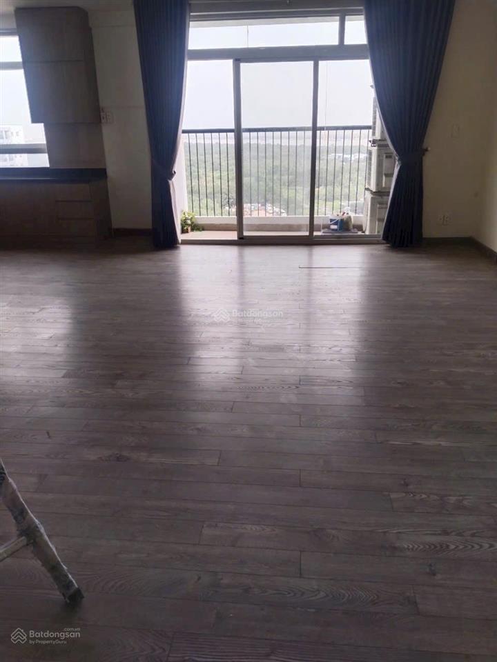 Cho thuê căn hộ ngọc lan quận 7 132m2 3 phòng ngủ +2wc. căn góc. giá 13.5tr/thang.  0901 311 ***