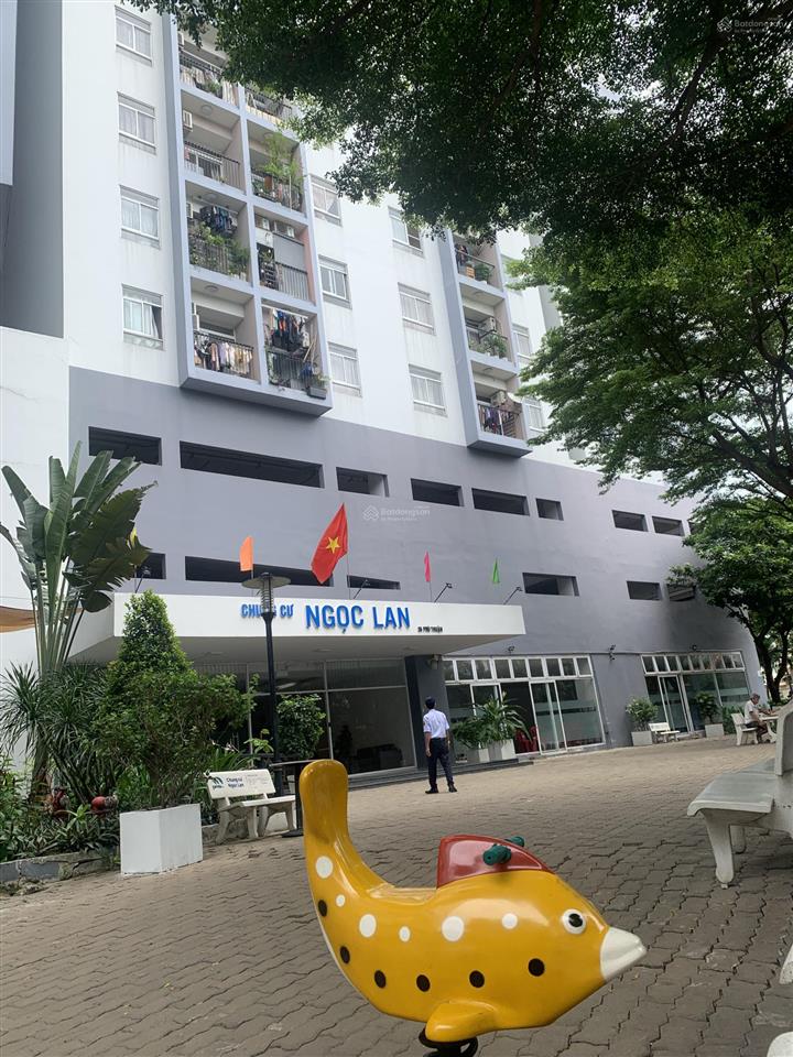 Cho thuê căn hộ ngọc lan quận 7 132m2 3 phòng ngủ +2wc. căn góc. giá 13.5tr/thang.  0901 311 ***
