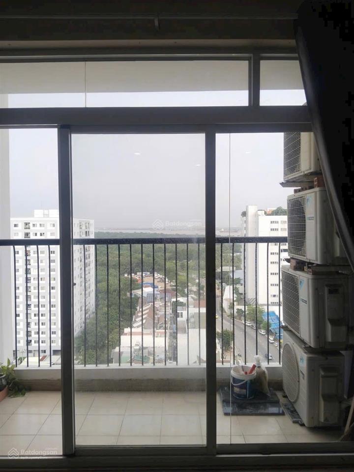 Cho thuê căn hộ ngọc lan quận 7 132m2 3 phòng ngủ +2wc. căn góc. giá 13.5tr/thang.  0901 311 ***