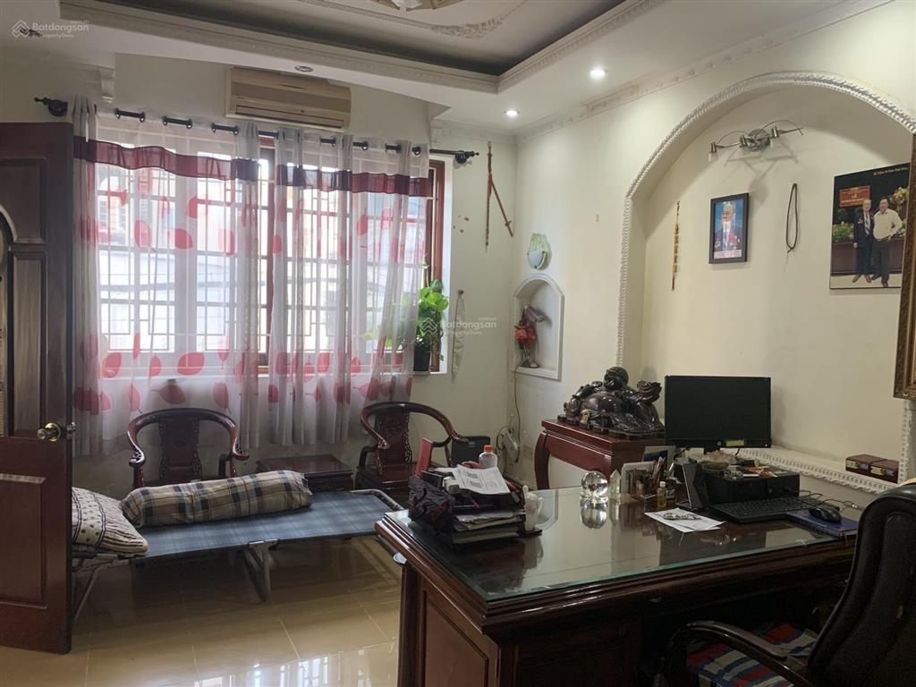 Nhà oto đậu trong nhà huỳnh tấn phát q7  4lầu + máy che. xây kiên cố. giá 14.9ty.  0901 311 ***