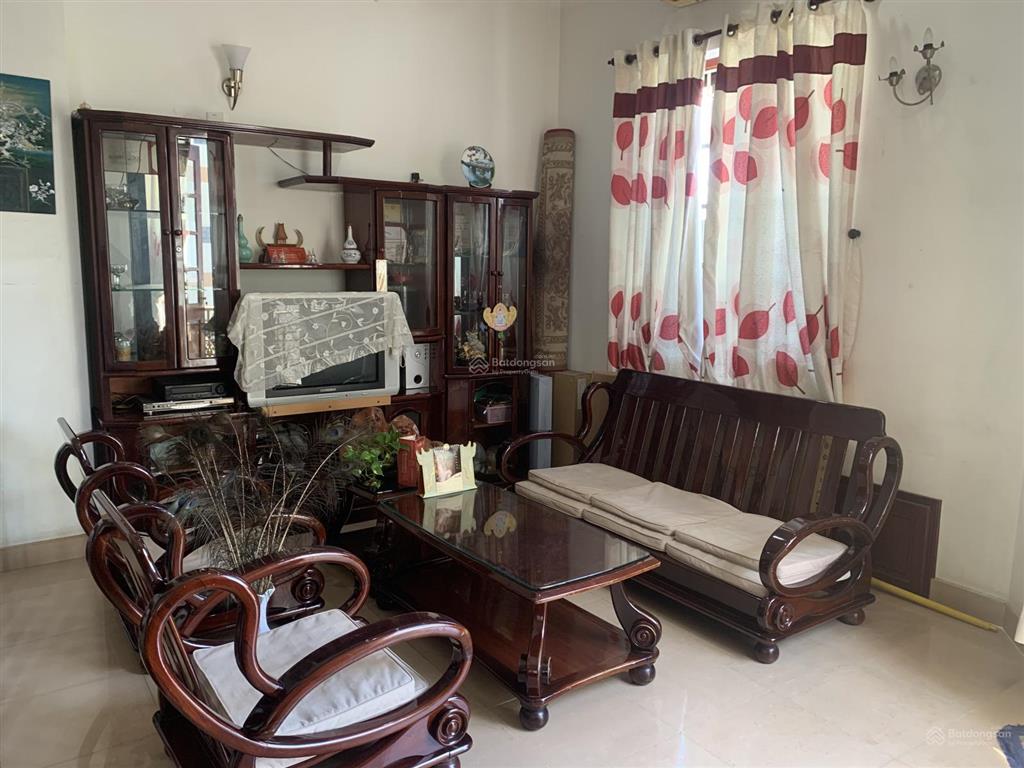 Nhà oto đậu trong nhà huỳnh tấn phát q7  4lầu + máy che. xây kiên cố. giá 14.9ty.  0901 311 ***