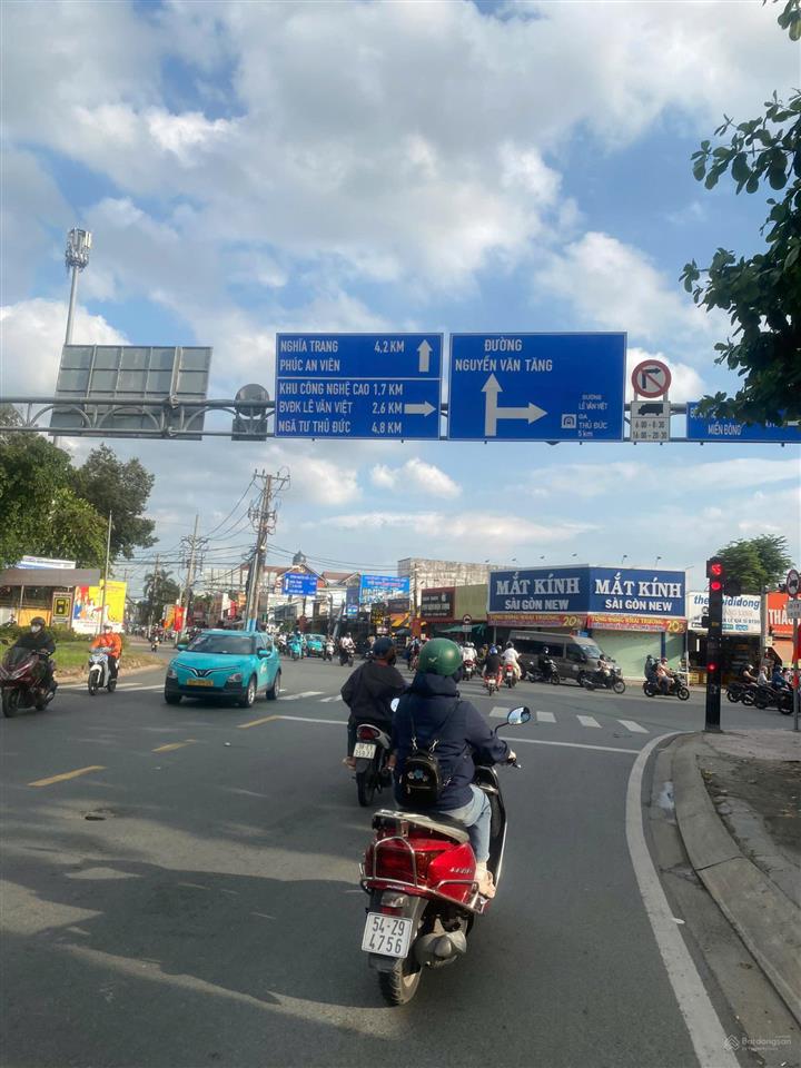 Nhà xây mới chính chủ bán tại hoàng hữu nam, 6,268 tỷ, 63.4m2, view đẹp, uy tín, q9, hcm