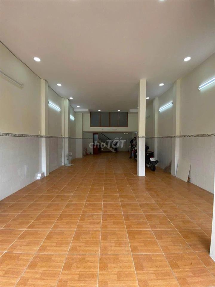 Nhà mặt tiền đường Trường Chinh, hợp đồng lâu dài mọi ngành nghề