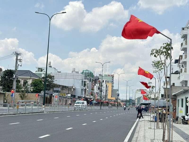 339m2 mặt tiền Dương Quảng Hàm, Gò Vấp, chiều ngang 8.35m