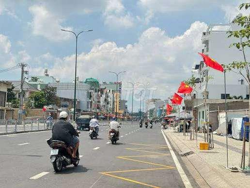 339m2 mặt tiền Dương Quảng Hàm, Gò Vấp, chiều ngang 8.35m