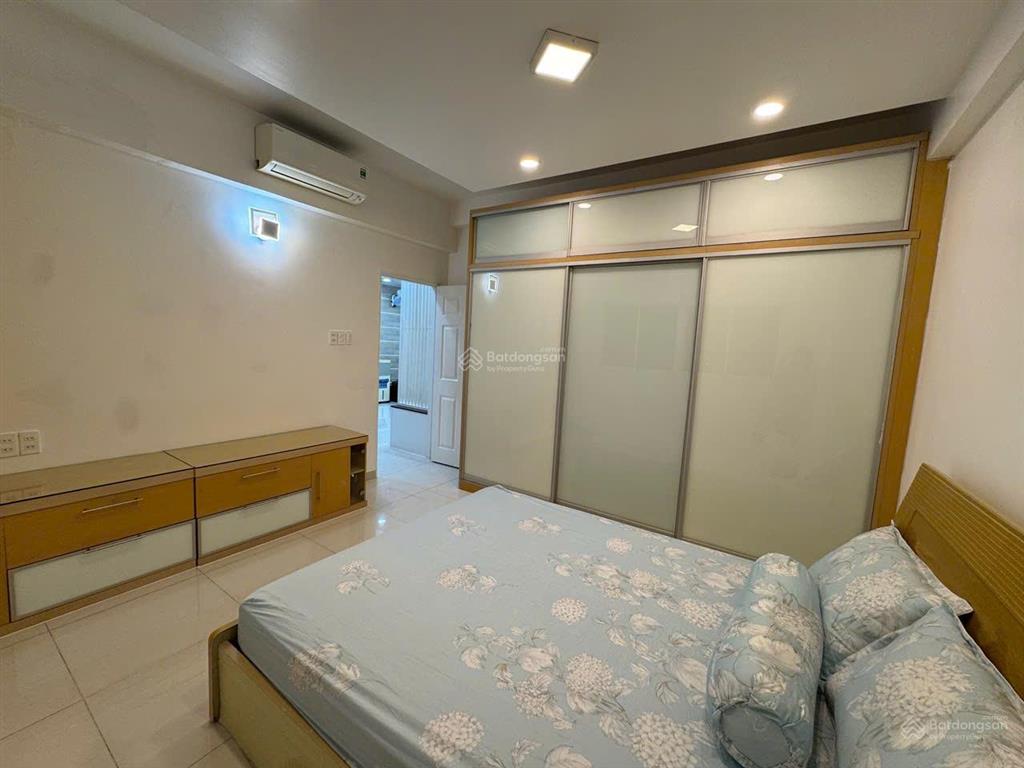 Bán căn hộ chung cư h3, hoàng diệu, q4