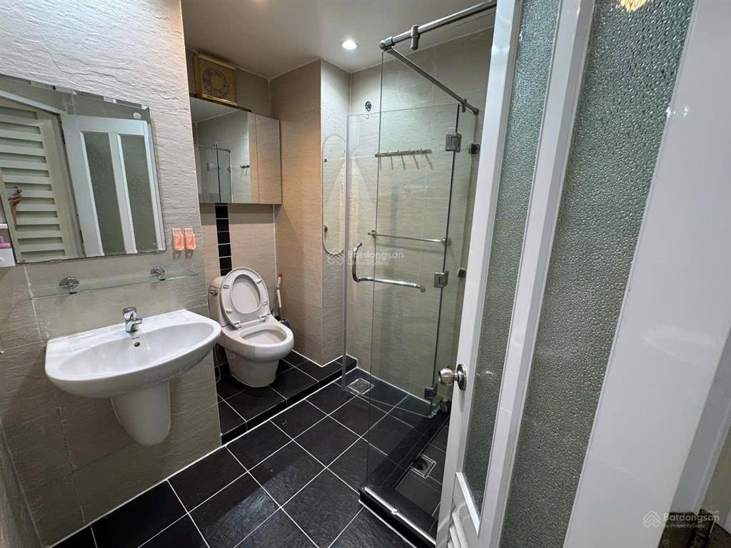 Bán căn hộ chung cư h3, hoàng diệu, q4