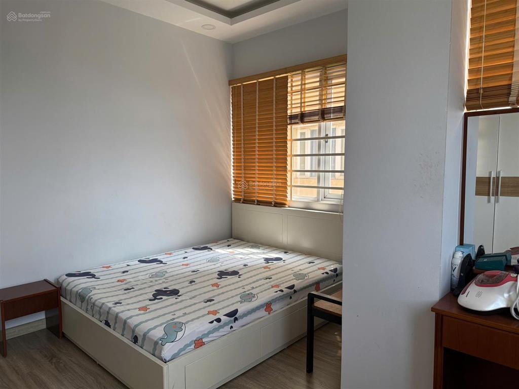 Cần bán căn hộ khánh hội 2, bến vân đồn q4