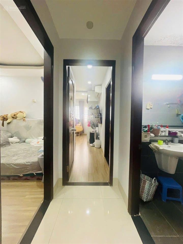 Cần bán căn hộ khánh hội 2, bến vân đồn q4