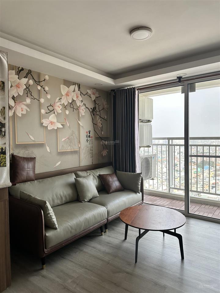 Cần cho thuê gấp căn hộ chung cư lucky palace, phường 2, quận 6.