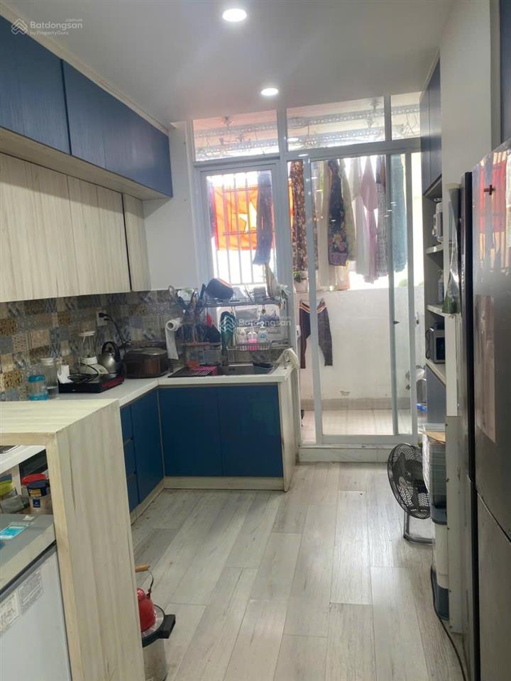 Cần bán căn hộ 2pn  3pn chung cư h2 hoàng diệu, p. 8, quận 4.