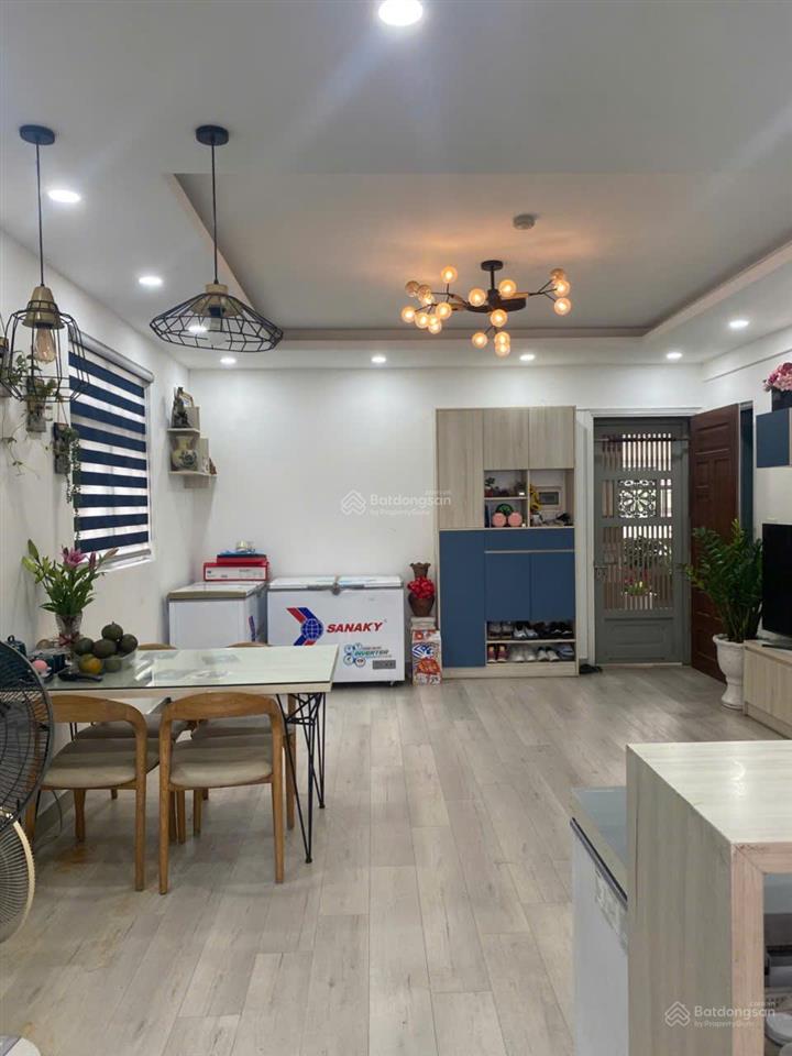 Cần bán căn hộ 2pn  3pn chung cư h2 hoàng diệu, p. 8, quận 4.