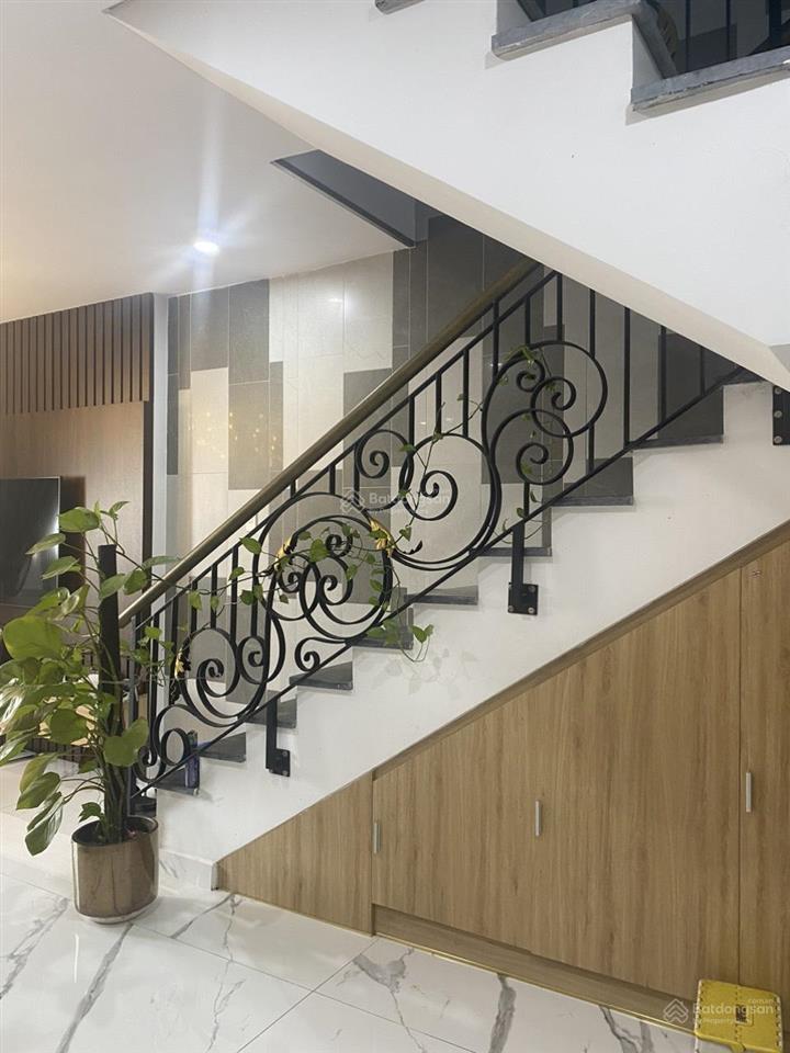 Chính chủ cần bán căn penthouse  duplex thông tầng, căn hộ central garden,