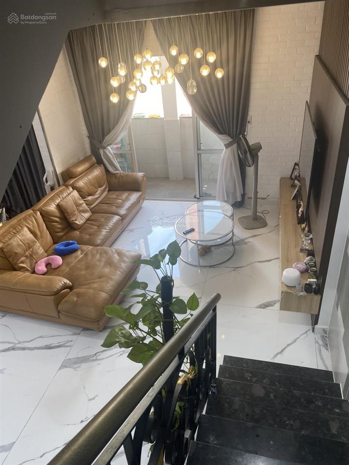 Chính chủ cần bán căn penthouse  duplex thông tầng, căn hộ central garden,