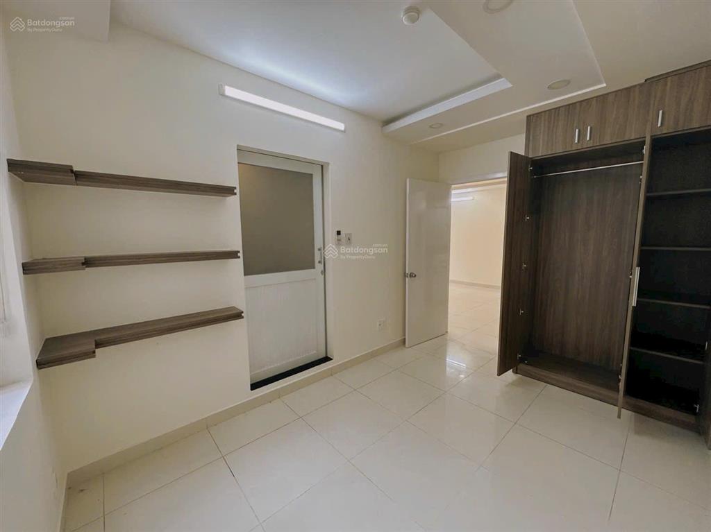 Căn hộ vạn đô ban công lớn  77m2  2pn