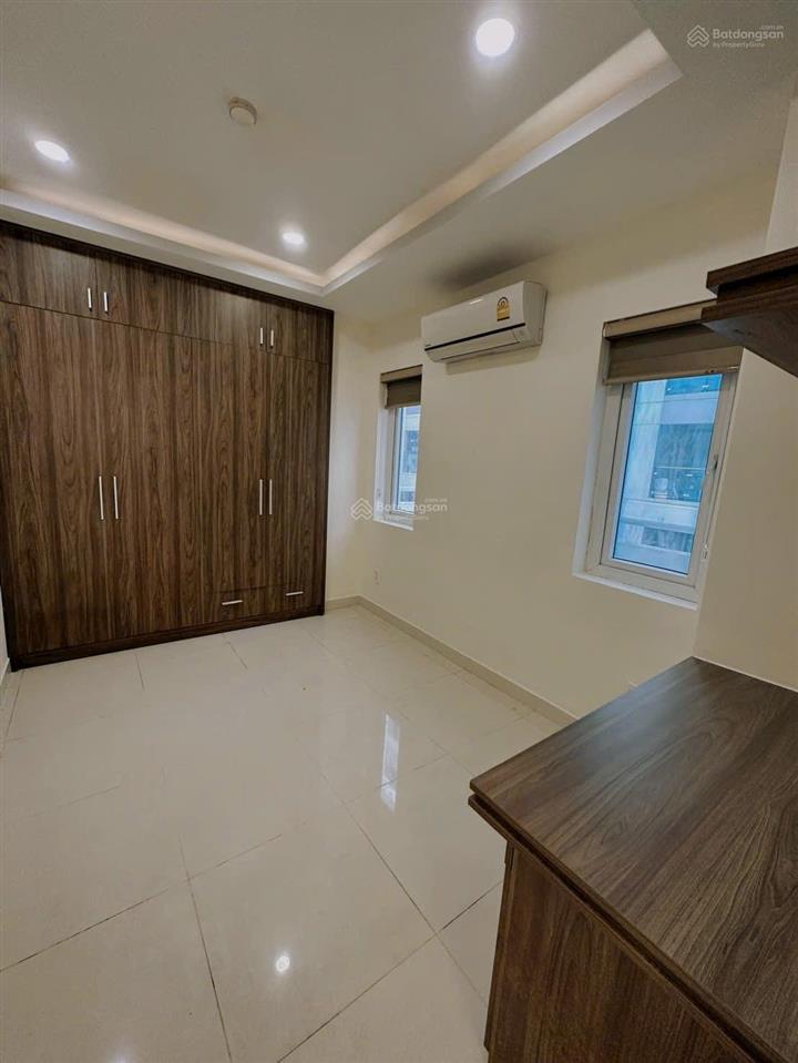 Căn hộ vạn đô ban công lớn  77m2  2pn