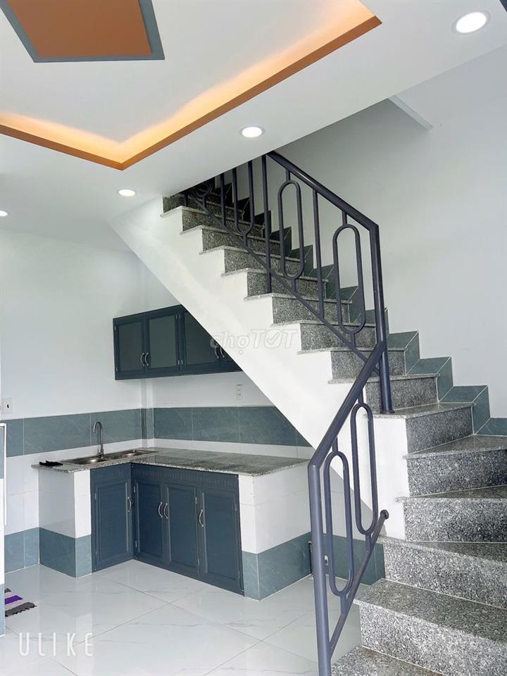 Kẹt tiền cần để lại căn nhà 40m2  giáp Hóc Môn