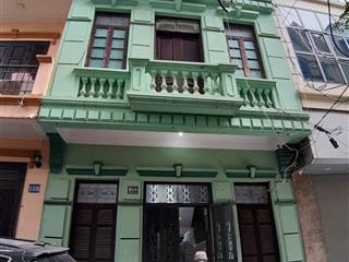 Cho thuê nhà nguyên căn 50m2 x 4 tầng Phố Lạc Trung