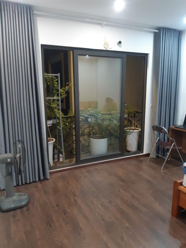 Chính chủ cho thuê phòng khép kín ở Thạch Bàn, Long Biên, giá 3tr