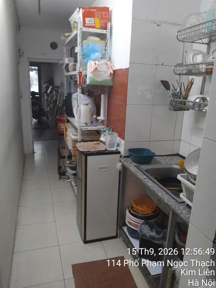 Chính chủ cần cho thuê căn hộ 3 phòng ngủ, tầng 2, tòa C2 mặt đường Phạm Ngọc Thạch, Đống