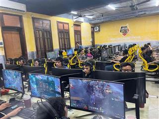 Sang nhượng quán net 100 máy cạnh ĐH Bách Khoa