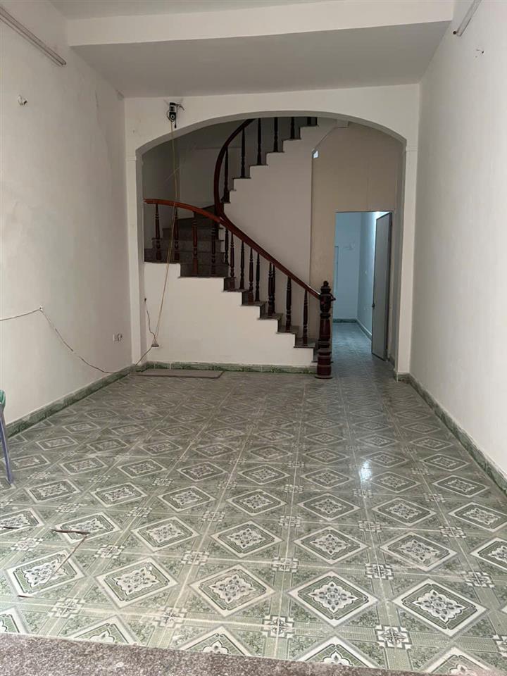 Cần cho thuê nhà 55m2 x 3 tầng ngay ngã 3 Xa La, Hà Đông