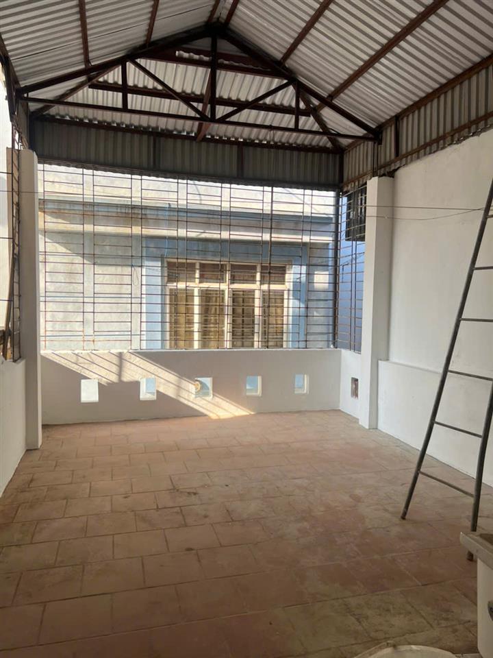 Cần cho thuê nhà 55m2 x 3 tầng ngay ngã 3 Xa La, Hà Đông
