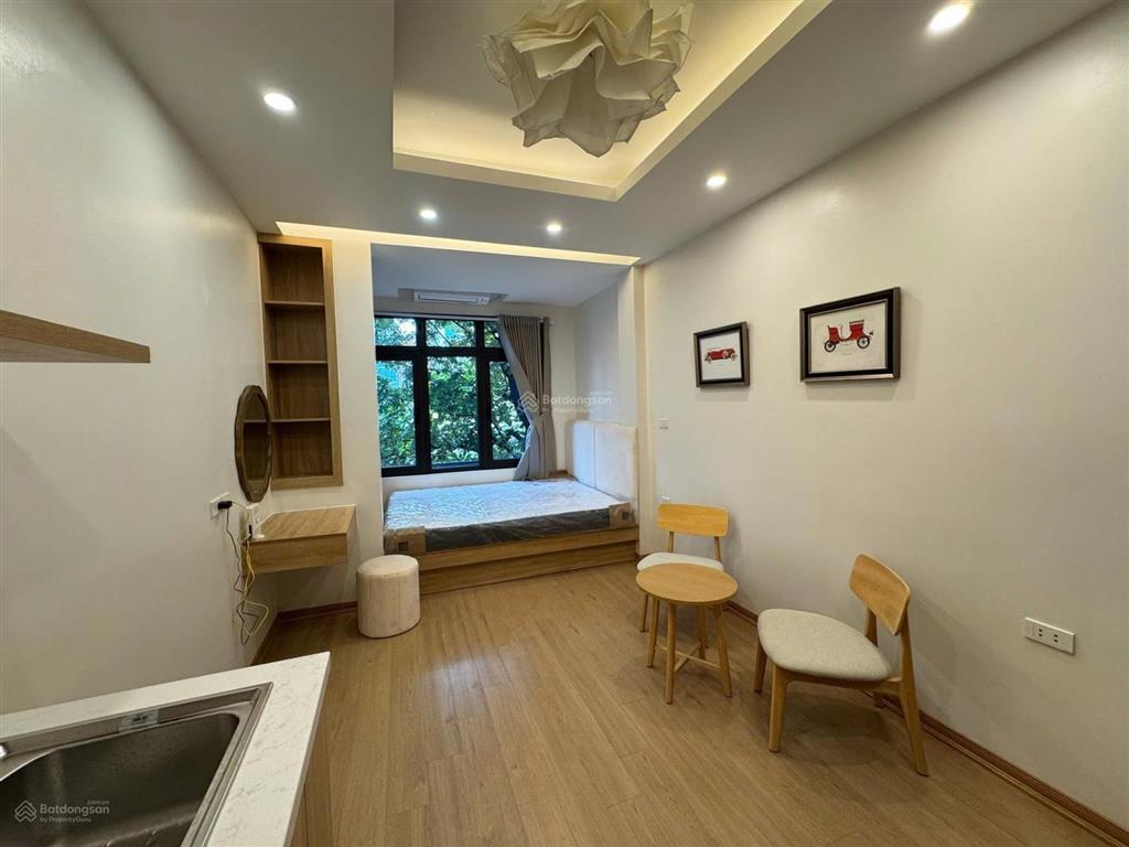16,9 tỷ 30mx5 tầng  mới đẹp  mp đặng trần côn, đống đa