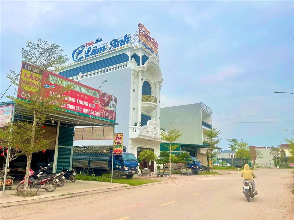 Cắt lỗ  đất 7m mặt tiền, đối diện khu công nghiệp ~260ha tại tân hưng  lạng giang
