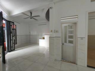 Cho thuê nhà góc 2 mặt tiền đường số lý phục man