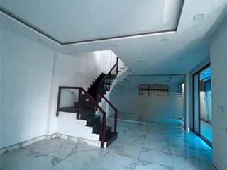 Cho thuê nguyên căn nhà phố kdc jamona city