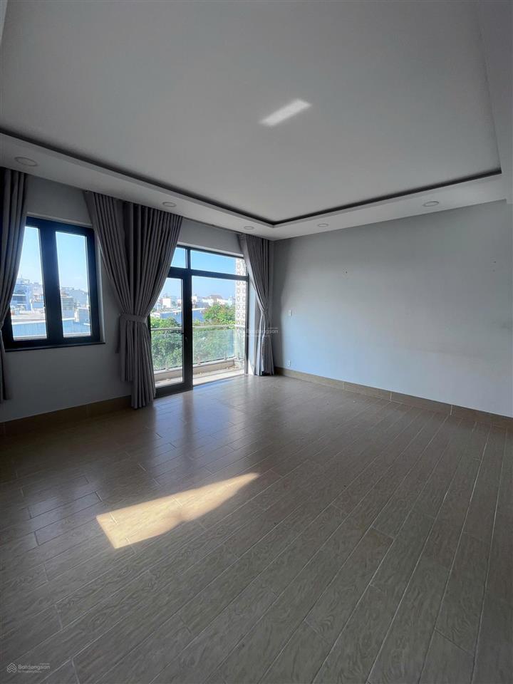 Cho thuê nguyên căn nhà phố kdc jamona city