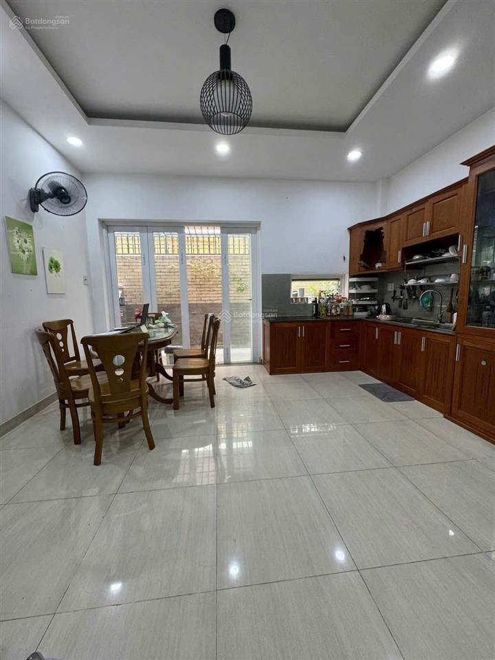 Cho thuê biệt thự tại phú thuận cạnh phú mỹ hưng